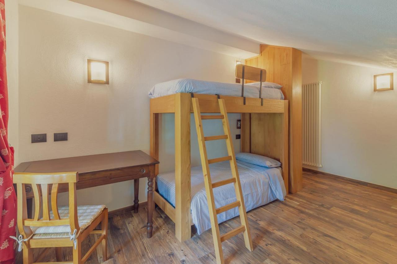 Casa Jasmine Apartment Courmayeur Bagian luar foto