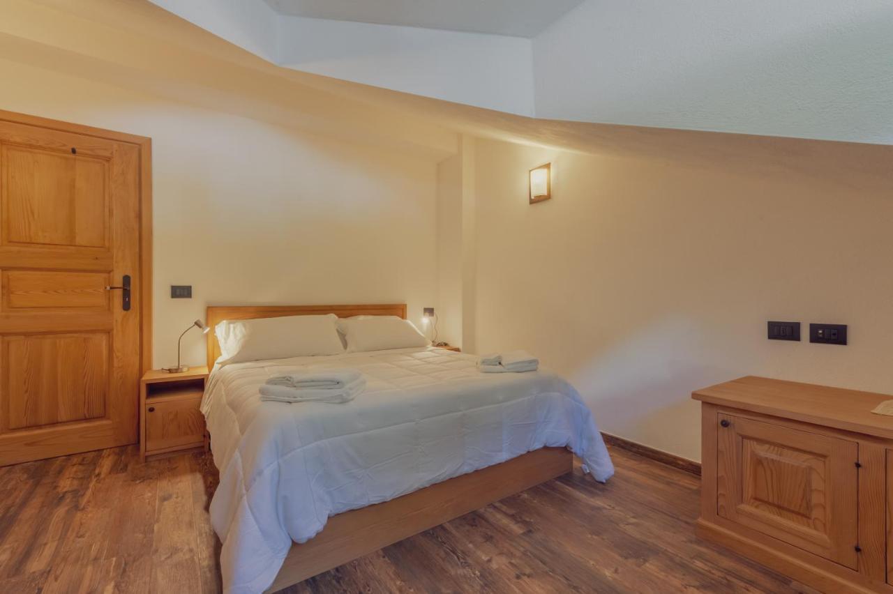 Casa Jasmine Apartment Courmayeur Bagian luar foto