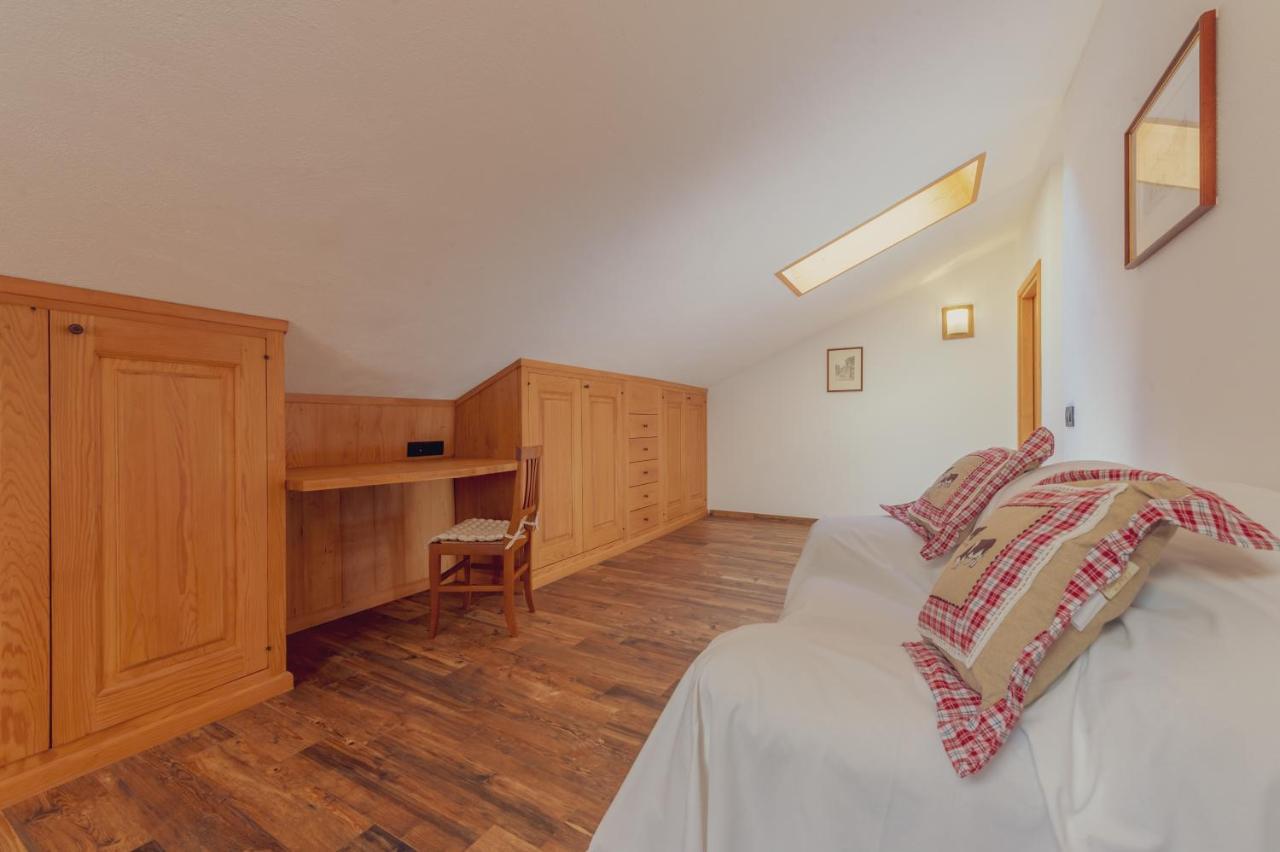 Casa Jasmine Apartment Courmayeur Bagian luar foto