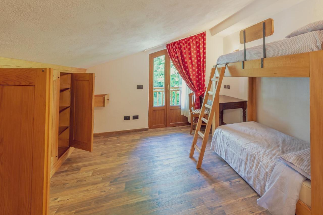 Casa Jasmine Apartment Courmayeur Bagian luar foto